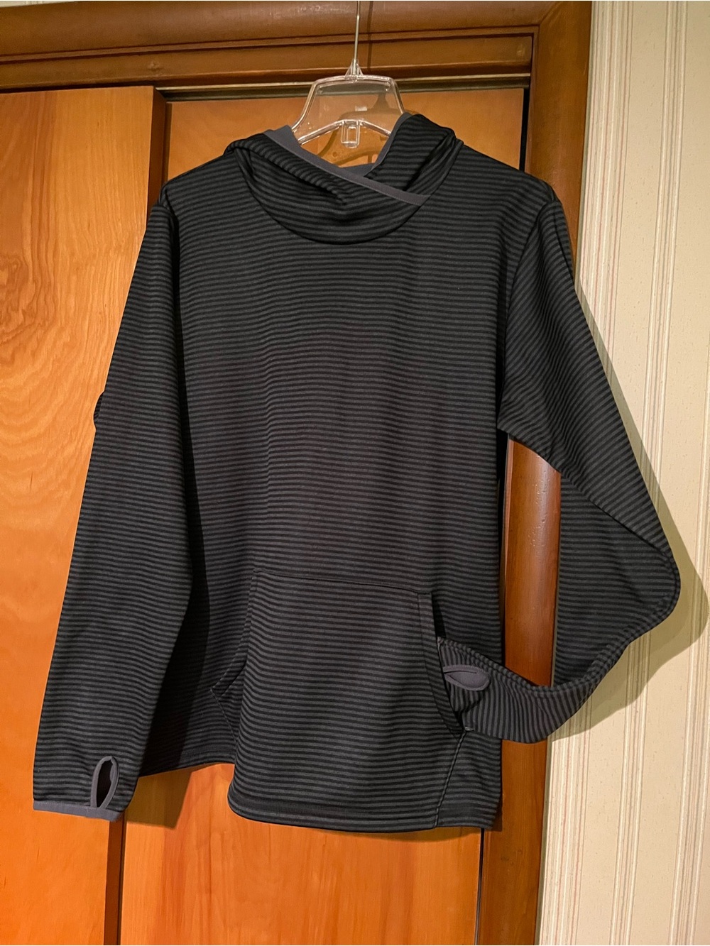 Columbia Black Charcoal Striped Hooded Lightweight Jacket size XL